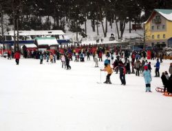 Bayraktepe kayakseverleri ağırladı